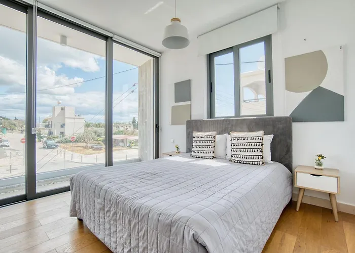 アパート Avenue 101 2 Bed *