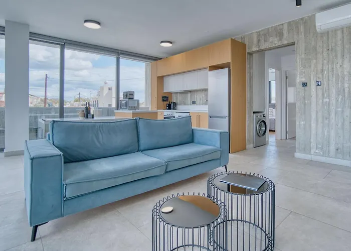 Avenue 101 2 Bed パ フォス