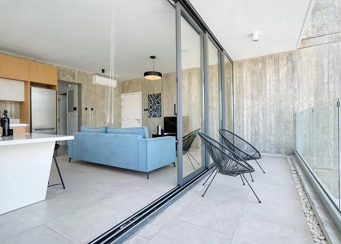 Avenue 101 2 Bed * Paphos